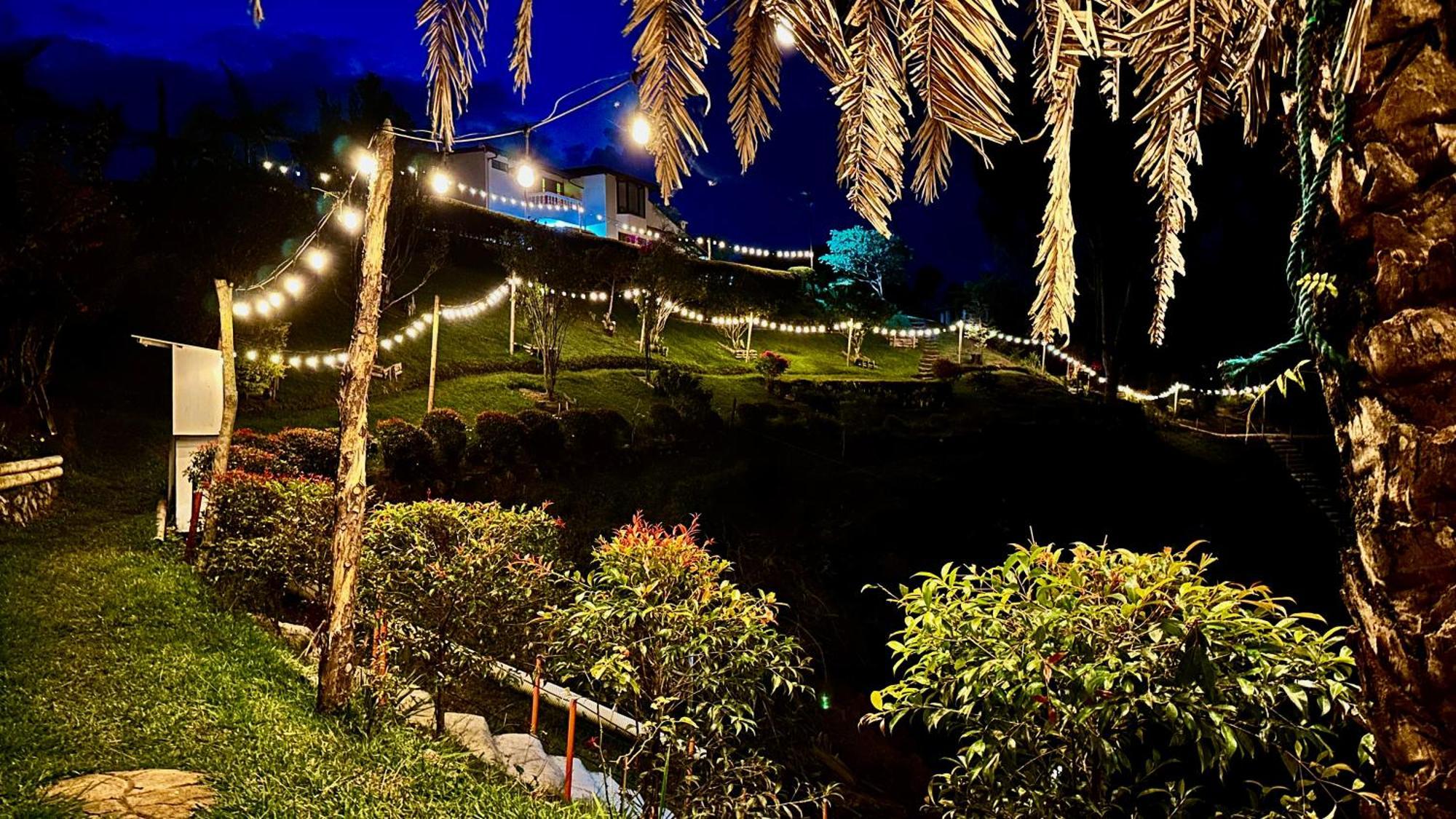 Casa Flotante La Trinidad Hotell Guatapé Eksteriør bilde